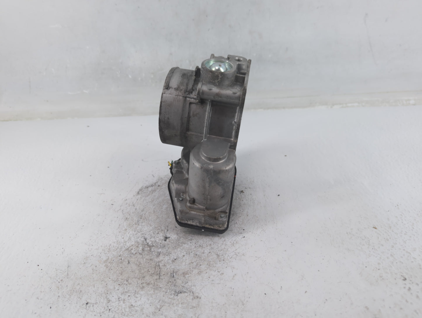 2015-2019 Ford Transit-350 Throttle Body Fits Fits 2011 2012 2013 2014 2015 2016 2017 2018 2019 OEM Used Auto Parts - Oemuse