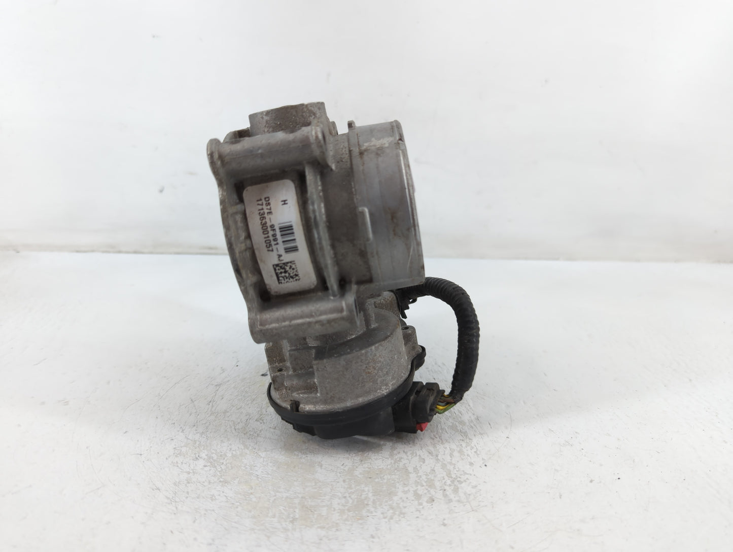 2014-2021 Ford Transit Throttle Body P/N:2C1706A-0570 Fits Fits 2013 2014 2015 2016 2017 2018 2019 2020 2021 2022 OEM Used A