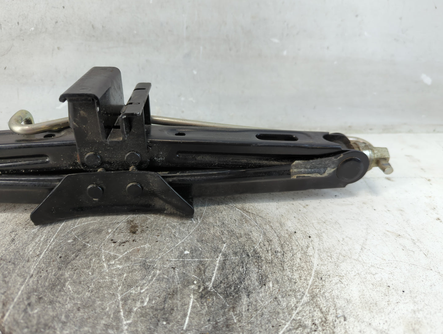 2018 Ford Transit Spare Scissor Car Jack - Oemusedautoparts1.com