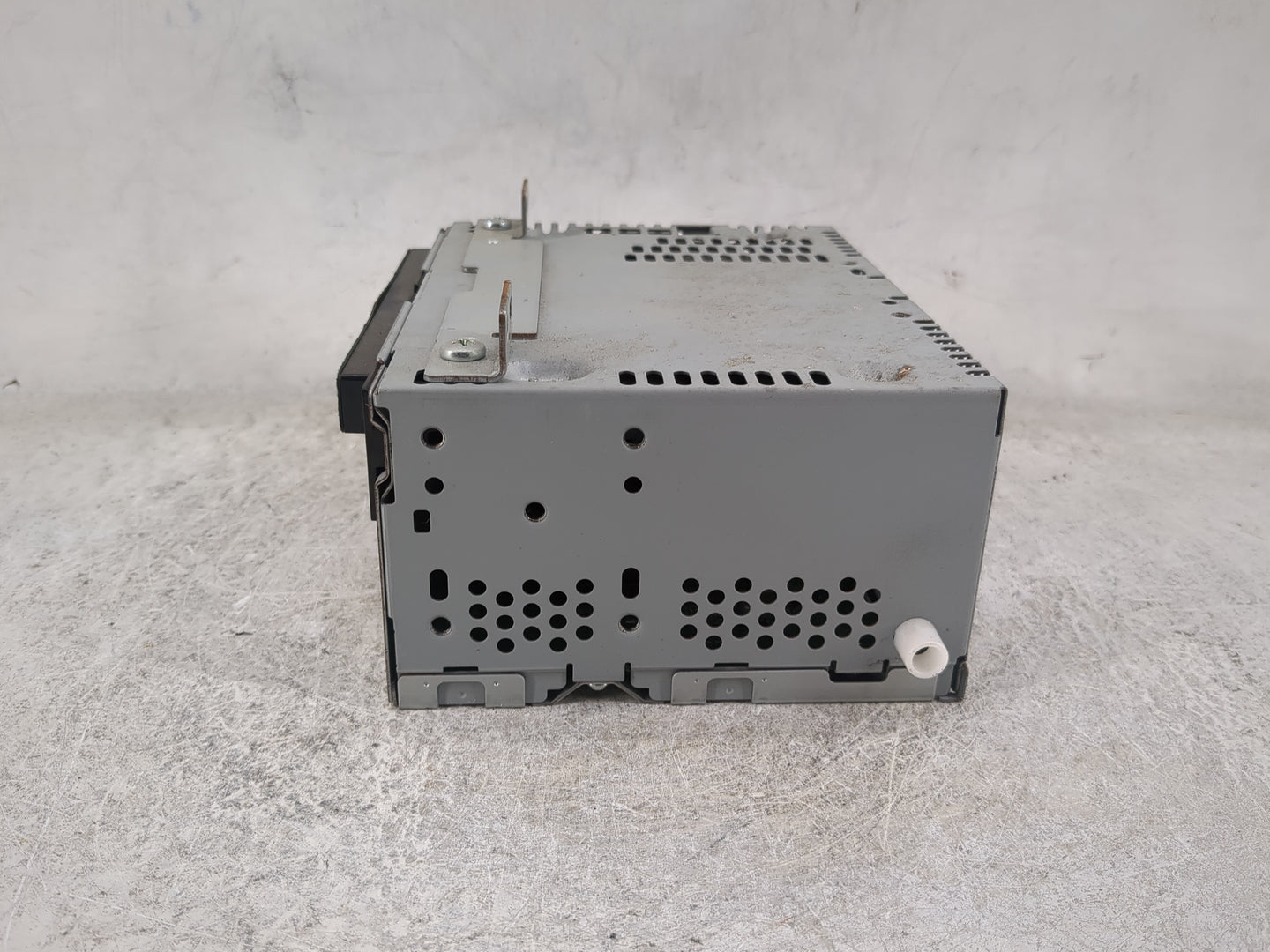 2018 Ford Transit 150 Radio AM FM Cd Player Receiver Replacement P/N:PU-3900V-G GK4T-19C107-AB Fits Fits 2017 2019 OEM Used 