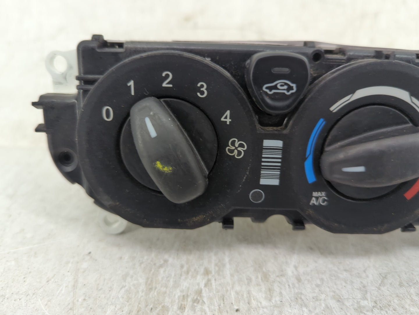 2018 Ford Transit 250 Climate Control Module Temperature AC/Heater Replacement Fits Fits 2015 2016 2017 2019 OEM Used Auto P