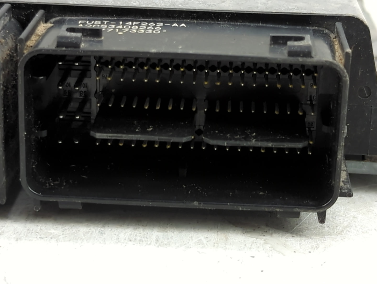 2018 Ford Transit 250 PCM Engine Control Computer ECU ECM PCU OEM P/N:FU5T-14F262-AA GK4A-12A650-GA Fits Fits 2015 2016 2017