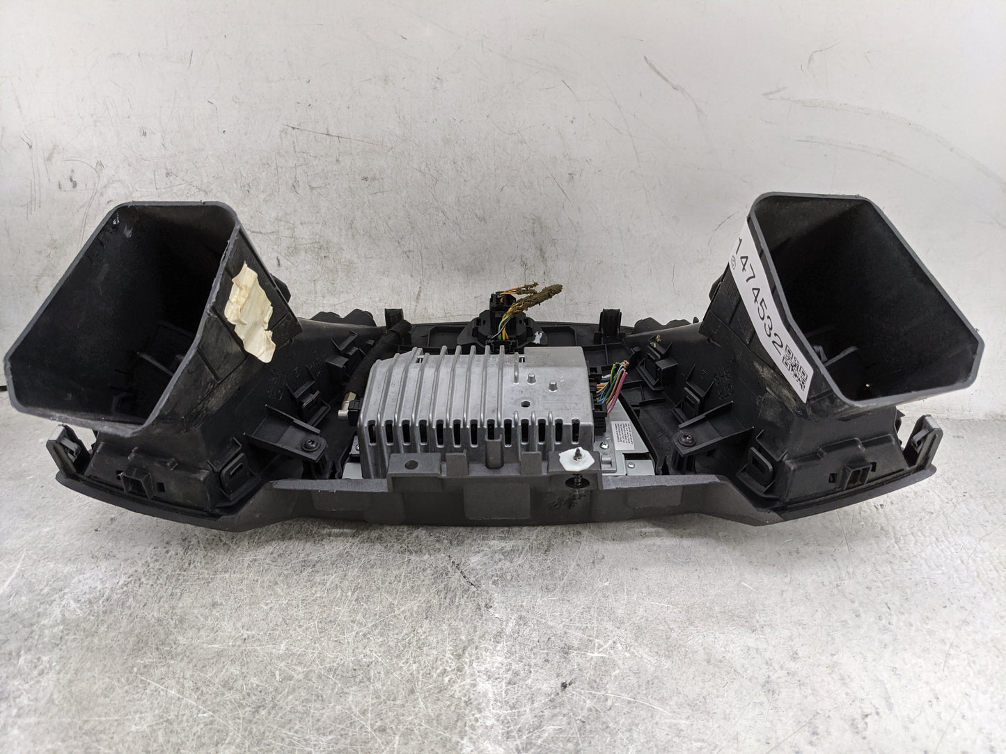 2018 Ford Transit 250 Radio AM FM Cd Player Receiver Replacement Fits Fits 2016 2017 2019 OEM Used Auto Parts - Oemusedautop