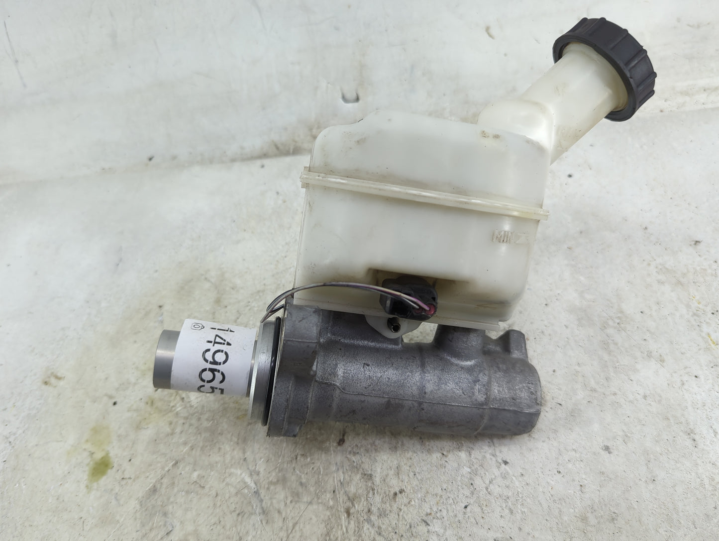 Ford Transit 250 Brake Master Cylinder - Oemusedautoparts1.com