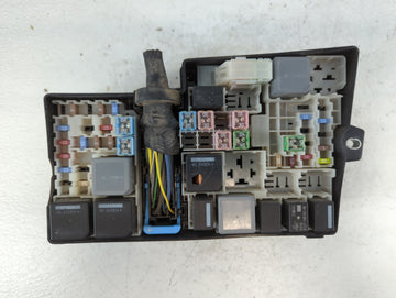 2017-2018 Ford Transit Connect Fusebox Fuse Box Panel Relay Module P/N:AV6T-14A142-AB Fits Fits 2017 2018 OEM Used Auto Part