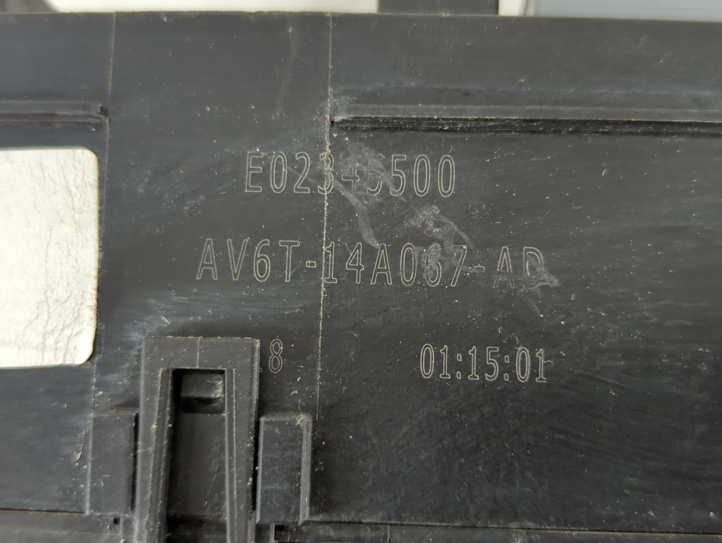 2017-2018 Ford Transit Connect Fusebox Fuse Box Panel Relay Module P/N:AV6T-14A142-AB Fits Fits 2017 2018 OEM Used Auto Part