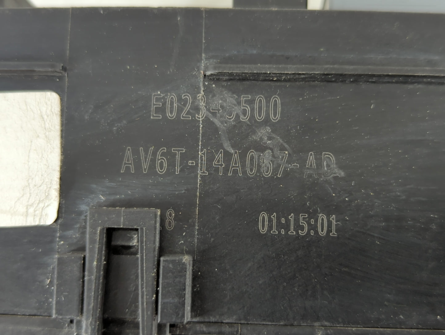 2017-2018 Ford Transit Connect Fusebox Fuse Box Panel Relay Module P/N:AV6T-14A142-AB Fits Fits 2017 2018 OEM Used Auto Part