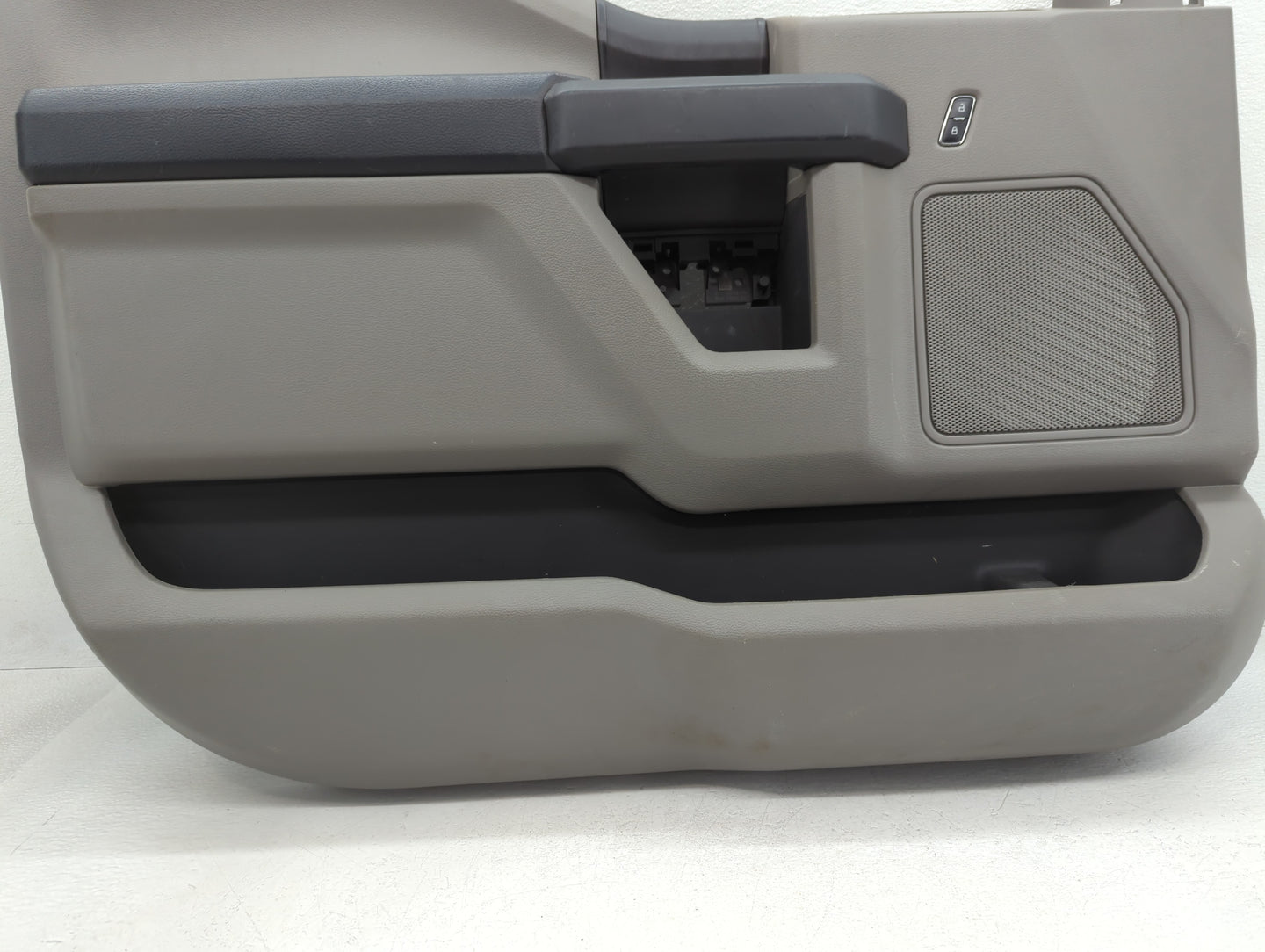 2018 Ford Trucks Ftf150 Rear Left Driver Interior Door Panel Trim - Oemusedautoparts1.com