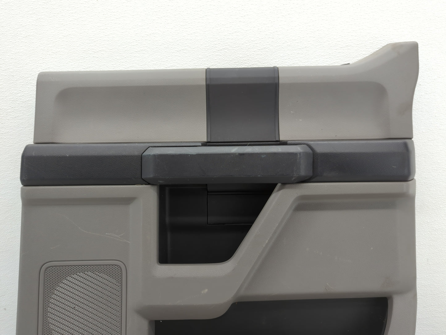 2018 Ford Trucks Ftf150 Front Right Passenger Interior Door Panel Trim - Oemusedautoparts1.com