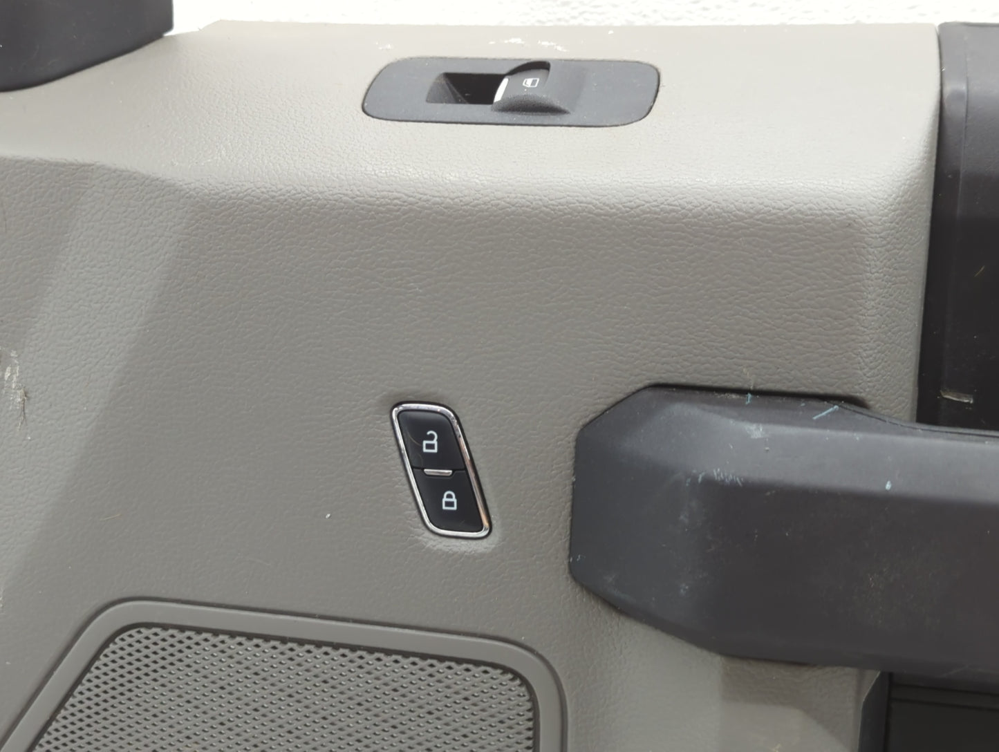 2018 Ford Trucks Ftf150 Front Right Passenger Interior Door Panel Trim - Oemusedautoparts1.com