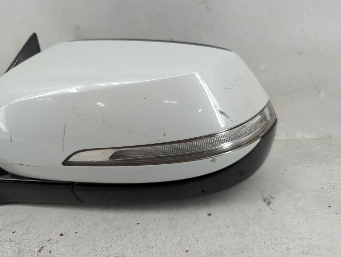 2017-2020 Genesis G80 Driver Side View Mirror - Left Door Mirror OEM Used - Oemusedautoparts1.com