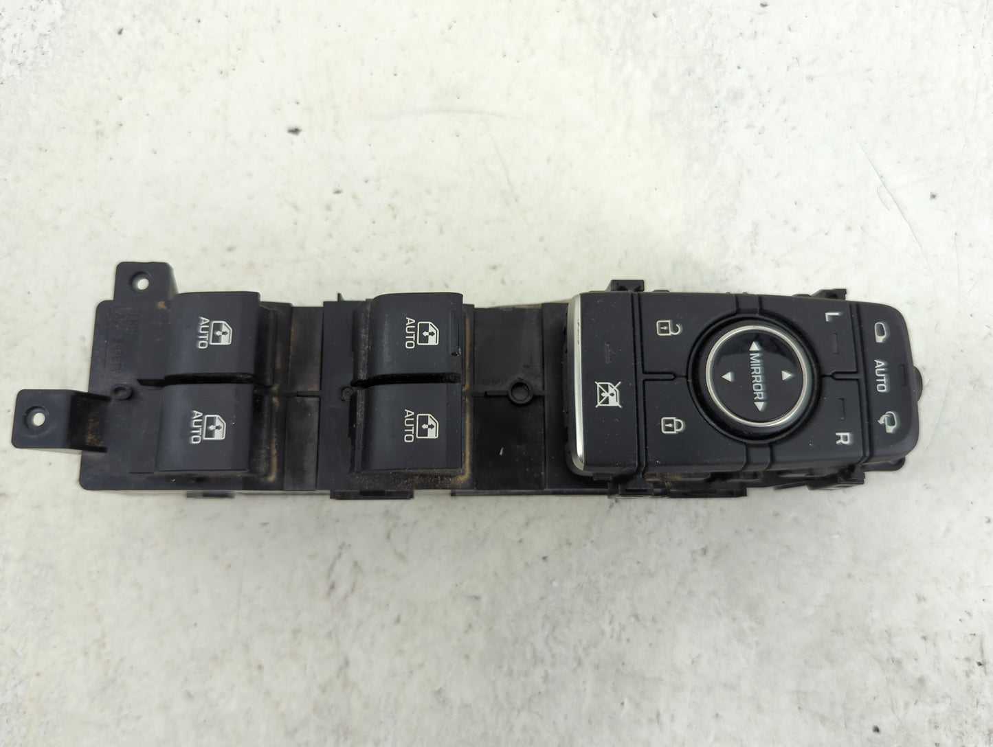 2017-2020 Genesis G80 Master Power Window Switch Replacement Driver Side Left P/N:93570-B1062 Fits OEM Used Auto Parts - Oem