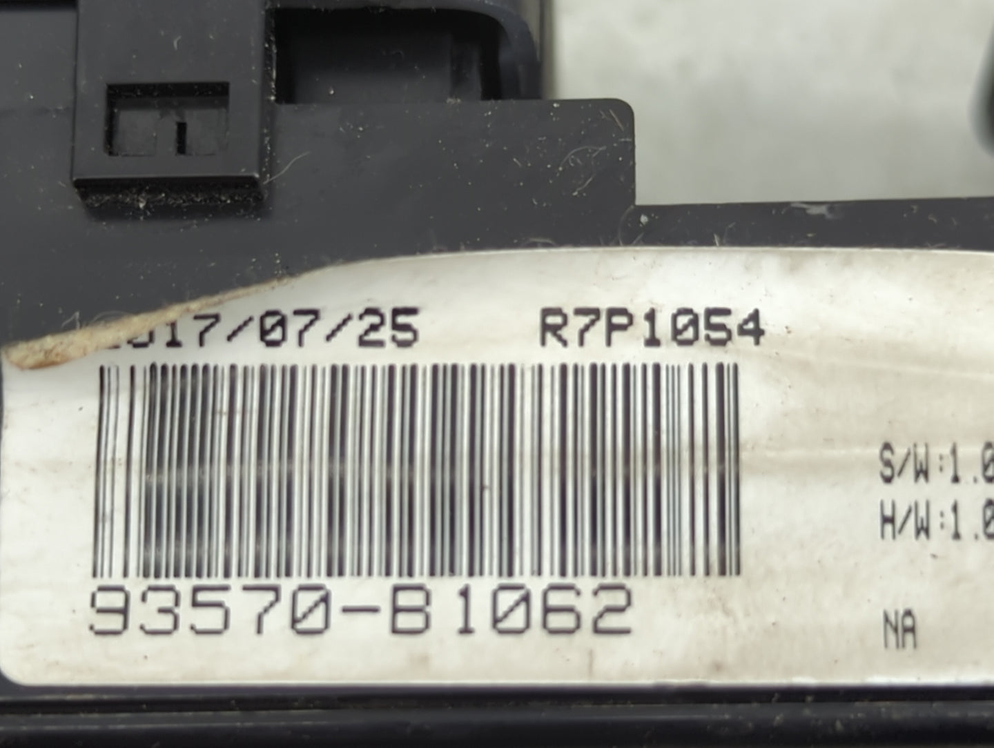 2017-2020 Genesis G80 Master Power Window Switch Replacement Driver Side Left P/N:93570-B1062 Fits OEM Used Auto Parts - Oem