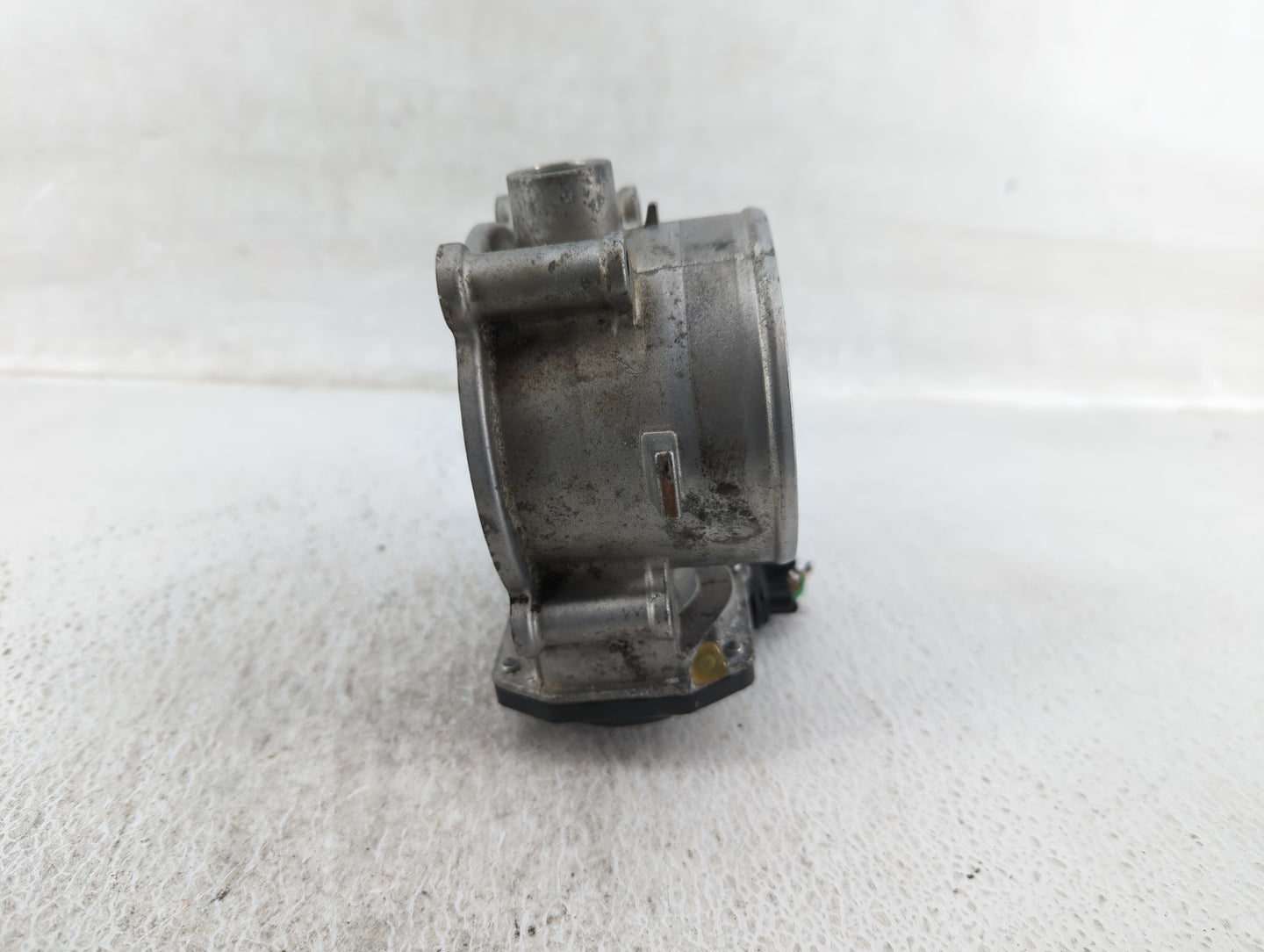 2018-2020 Genesis G80 Throttle Body P/N:35100-3L200 Fits Fits 2018 2019 2020 OEM Used Auto Parts - Oemusedautoparts1.com