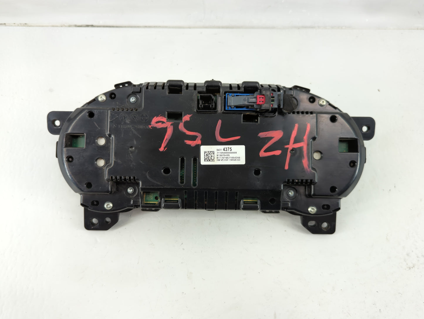 2018 Gmc Acadia Instrument Cluster Speedometer Gauges P/N:84314375 Fits OEM Used Auto Parts - Oemusedautoparts1.com