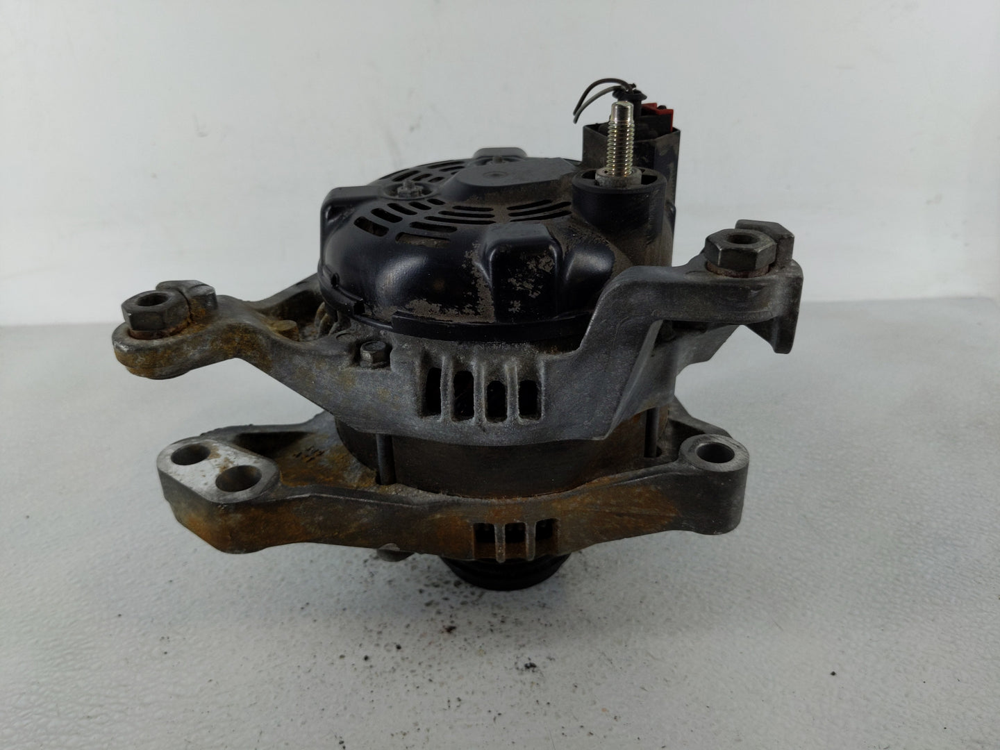 2017-2022 Gmc Acadia Alternator Replacement Generator Charging Assembly Engine OEM P/N:13507126 Fits OEM Used Auto Parts - O