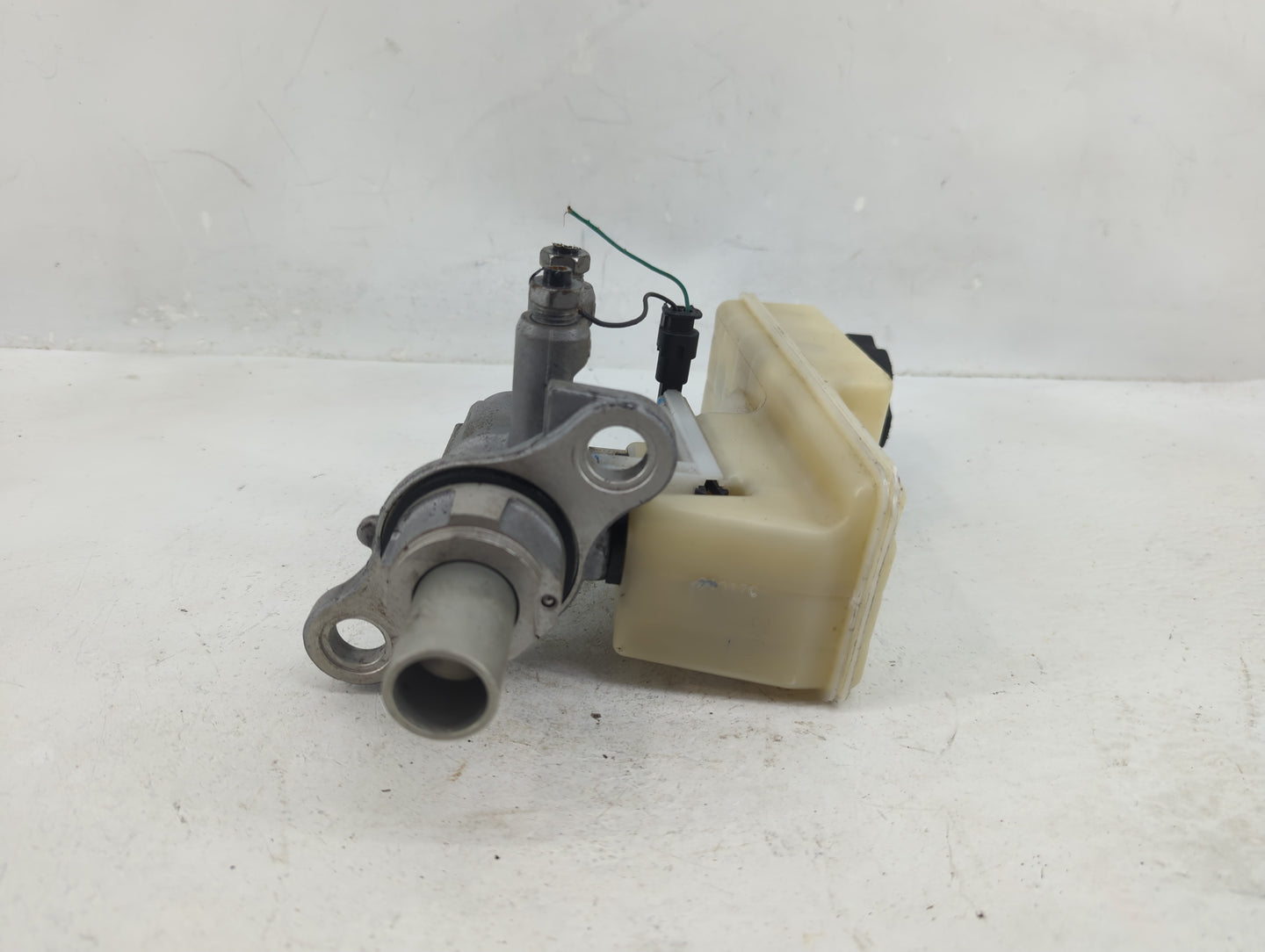 Gmc Acadia Brake Master Cylinder - Oemusedautoparts1.com