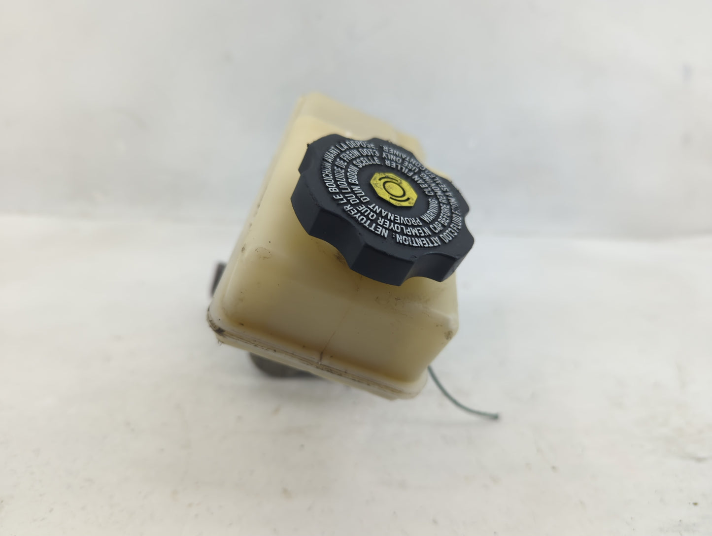 Gmc Acadia Brake Master Cylinder - Oemusedautoparts1.com