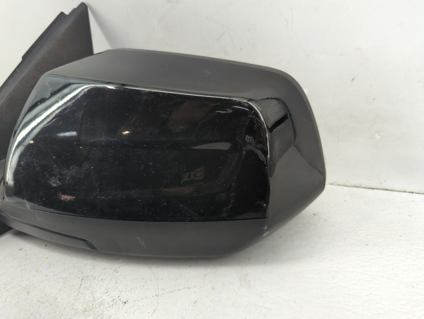 2017-2019 Gmc Acadia Driver Side View Mirror - Left Door Mirror OEM Used - Oemusedautoparts1.com
