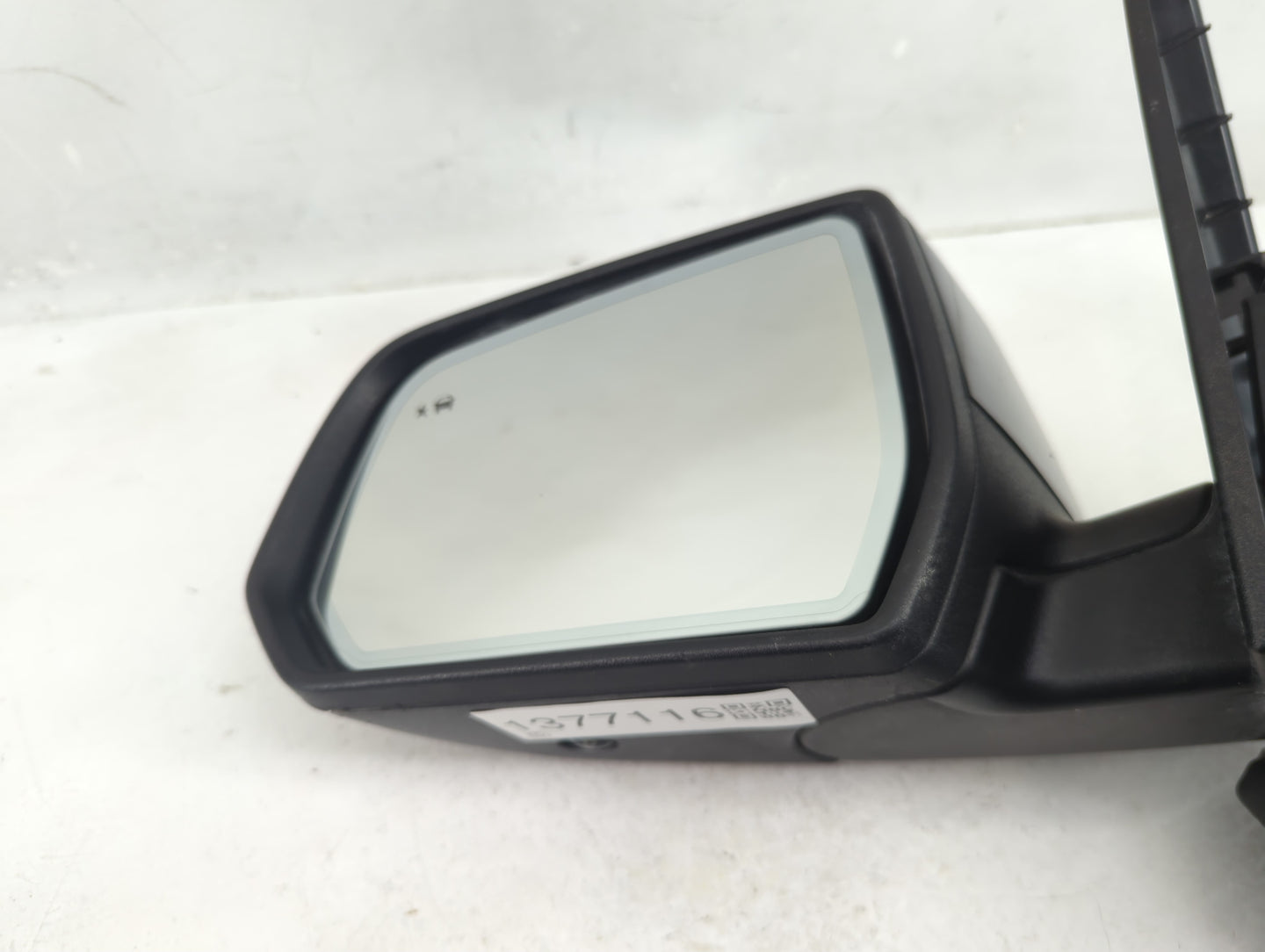 2017-2019 Gmc Acadia Driver Side View Mirror - Left Door Mirror OEM Used - Oemusedautoparts1.com