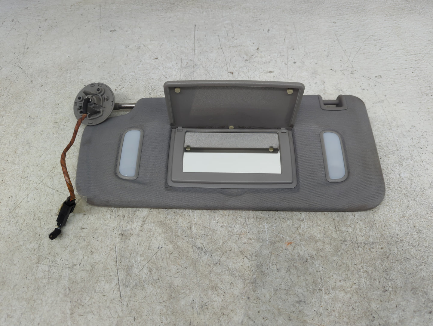 2017-2019 Gmc Acadia Sun Visor Shade Replacement Driver Left Mirror Fits Fits 2017 2018 2019 OEM Used Auto Parts - Oemusedau
