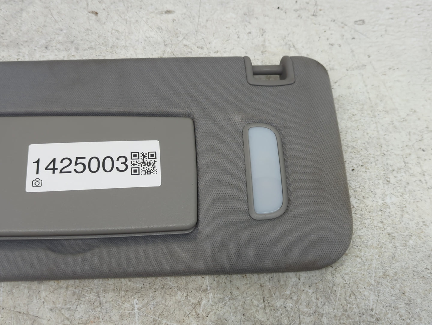 2017-2019 Gmc Acadia Sun Visor Shade Replacement Driver Left Mirror Fits Fits 2017 2018 2019 OEM Used Auto Parts - Oemusedau