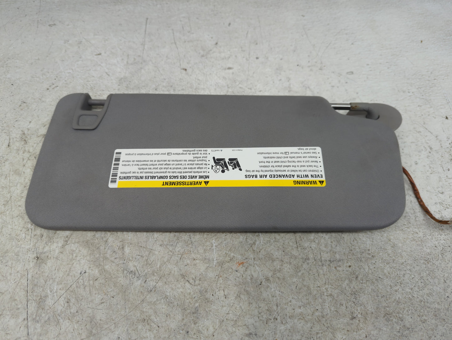 2017-2019 Gmc Acadia Sun Visor Shade Replacement Driver Left Mirror Fits Fits 2017 2018 2019 OEM Used Auto Parts - Oemusedau