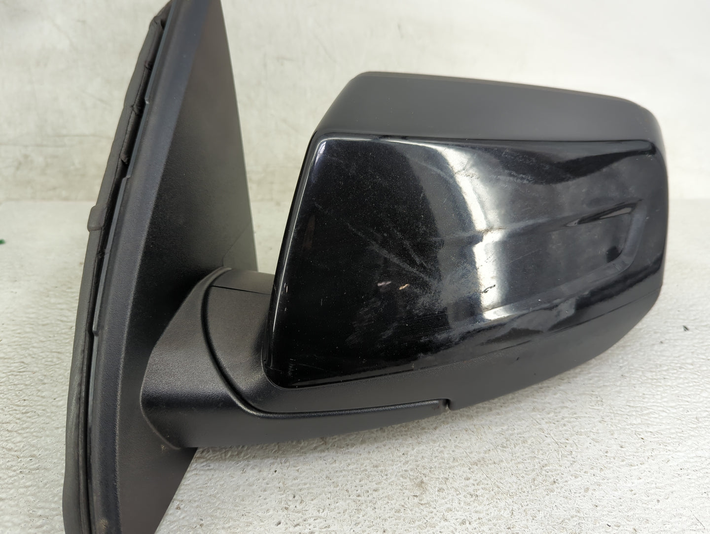 2017-2019 Gmc Acadia Driver Side View Mirror - Left Door Mirror OEM Used - Oemusedautoparts1.com
