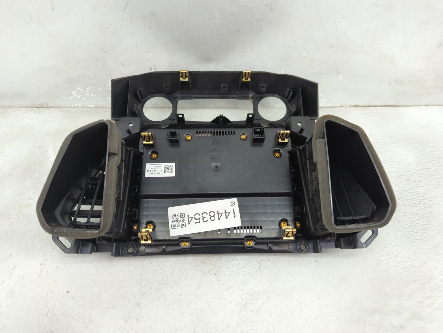 2018 Gmc Acadia Information Display Screen - Oemusedautoparts1.com