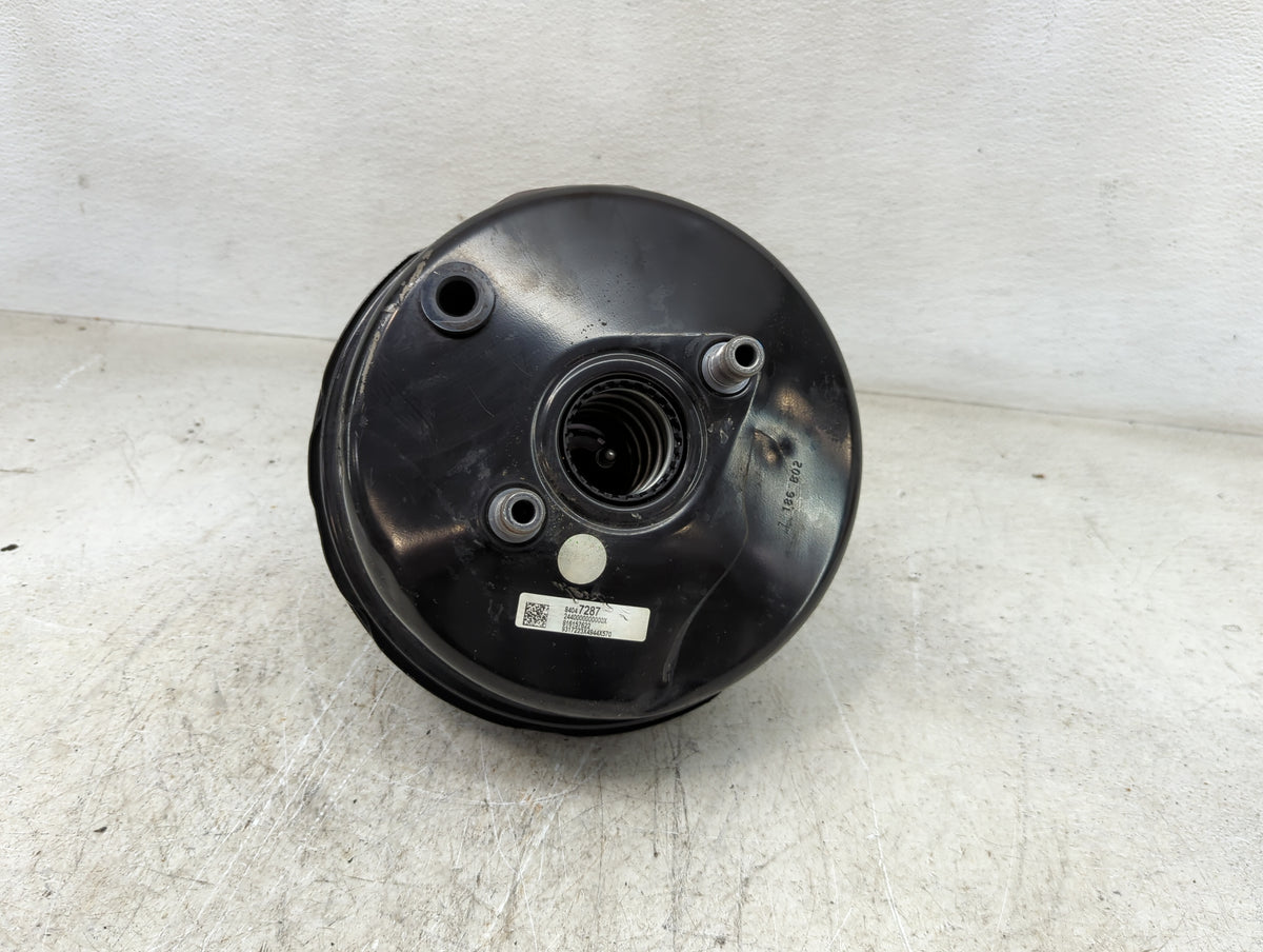 2017-2022 Gmc Acadia Power Brake Booster Oem 1450667 - Oemusedautoparts1.com