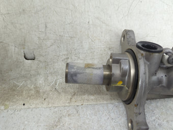 compare product 2020-2022 Gmc Acadia Brake Master Cylinder 1451149