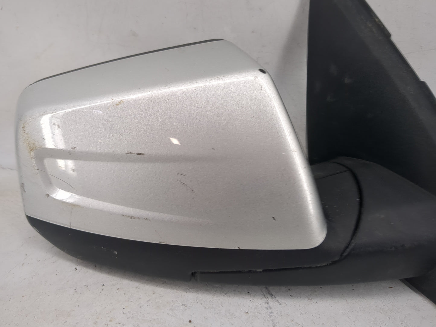 2017-2019 Gmc Acadia Passenger Side View Mirror - Right Door Mirror OEM Used - Oemusedautoparts1.com