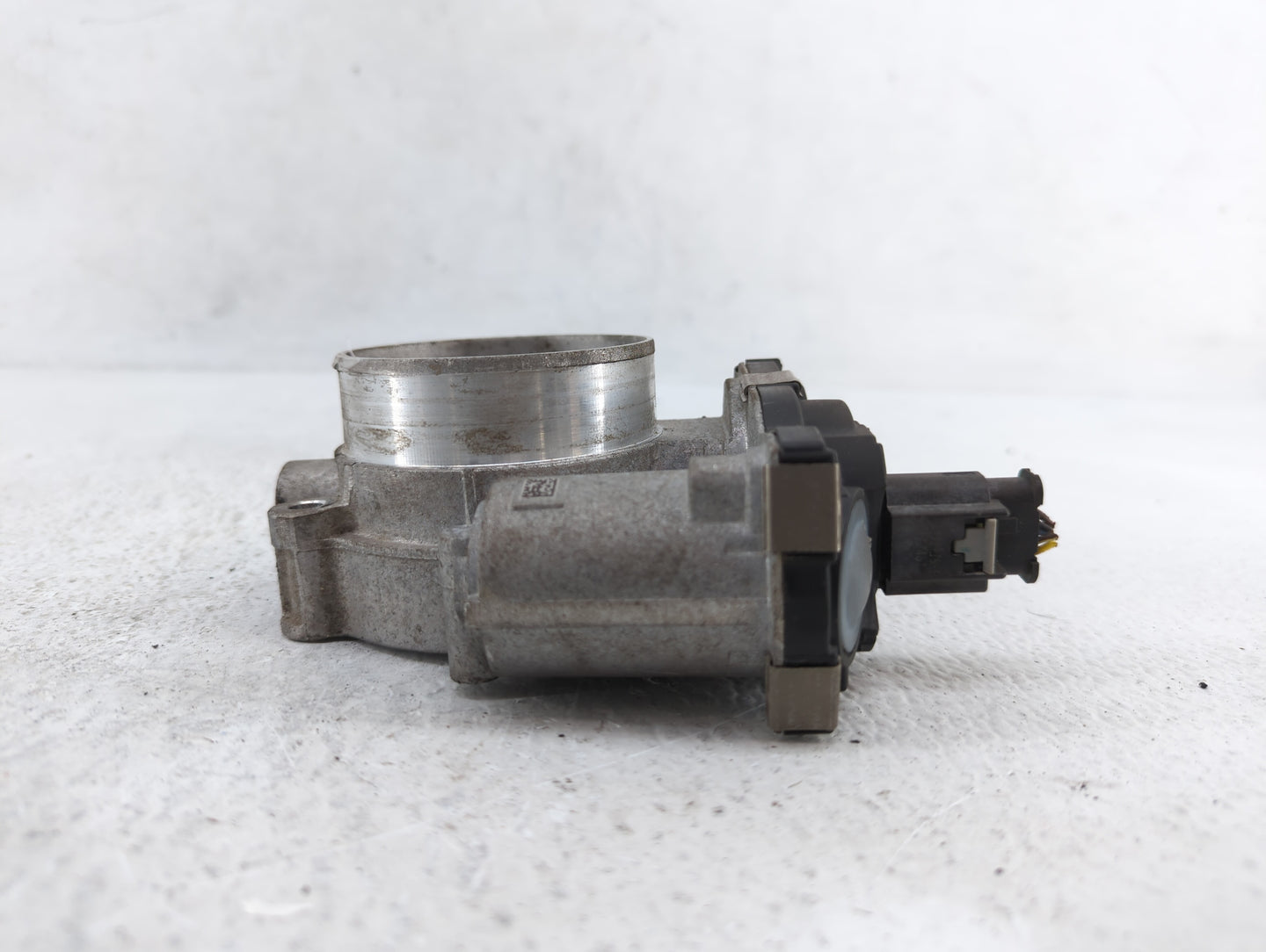 2017-2018 Gmc Acadia Throttle Body P/N:12676296AA 12671014, 12648414, 1267 1014 Fits Fits 2016 2017 2018 2019 OEM Used Auto 