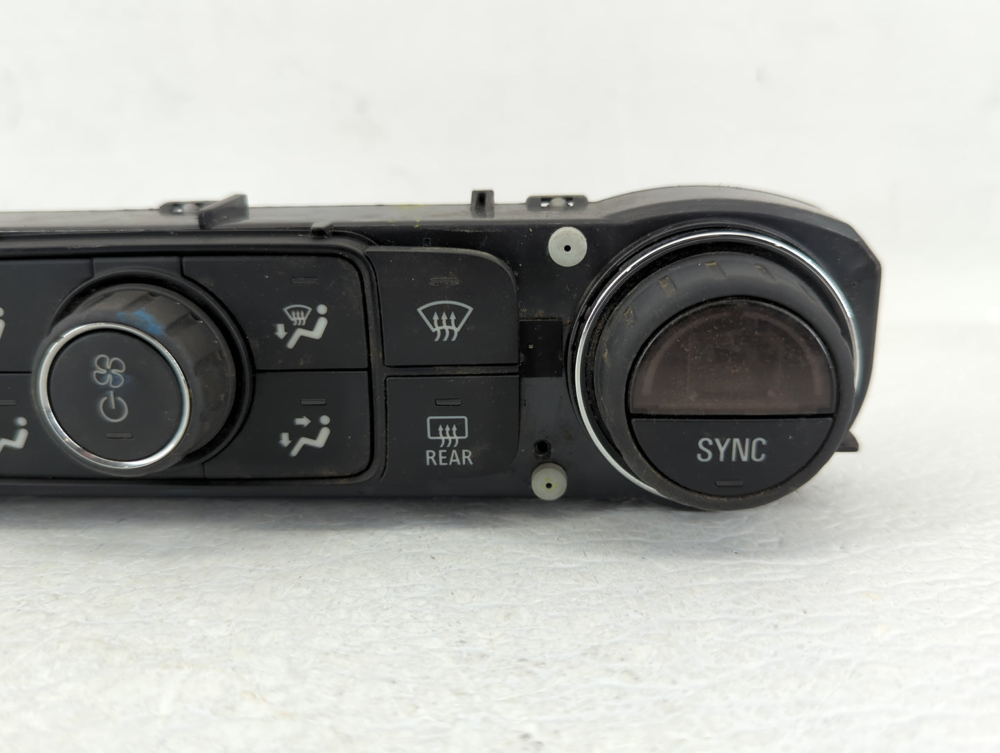 2018-2019 Gmc Acadia Radio Control Panel - Oemusedautoparts1.com