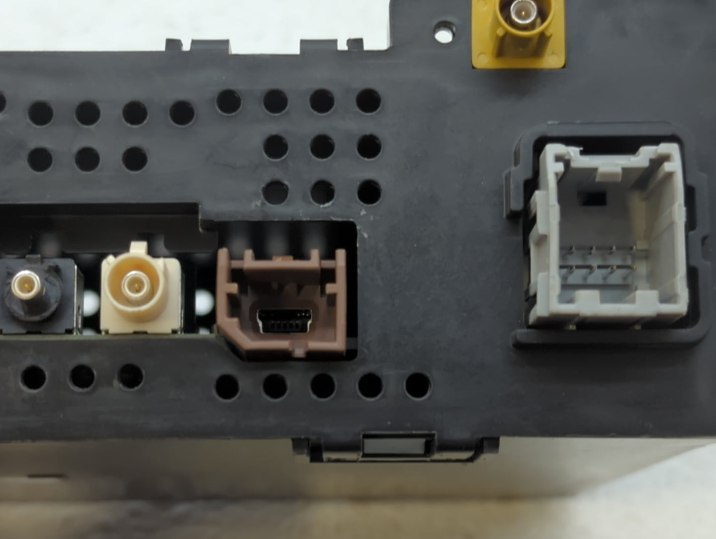 2018-2019 Gmc Acadia Am Fm Cd Player Radio Receiver - Oemusedautoparts1.com