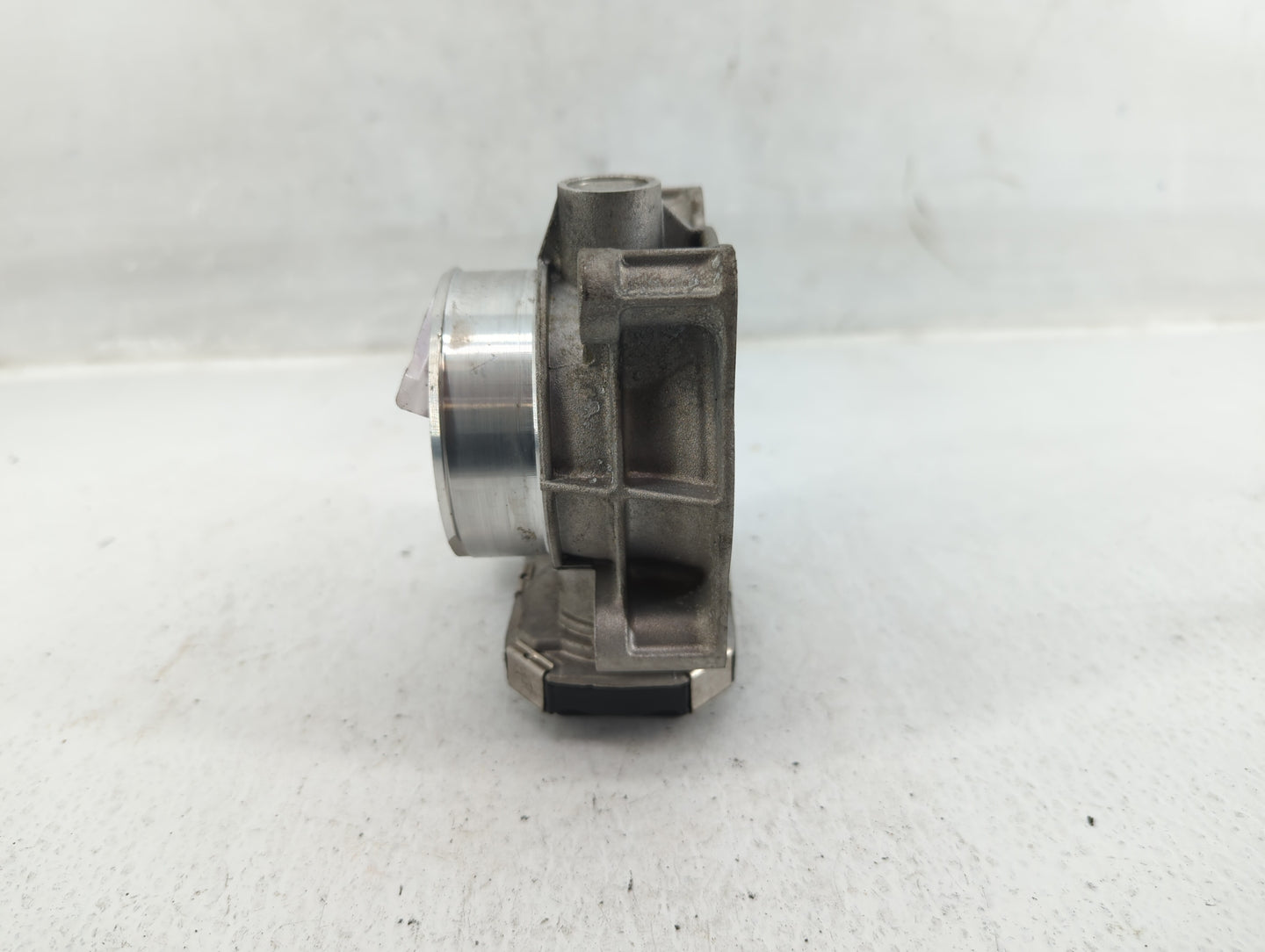 2017-2021 Gmc Acadia Throttle Body P/N:12670839AA Fits Fits 2016 2017 2018 2019 2020 2021 2022 OEM Used Auto Parts - Oemused