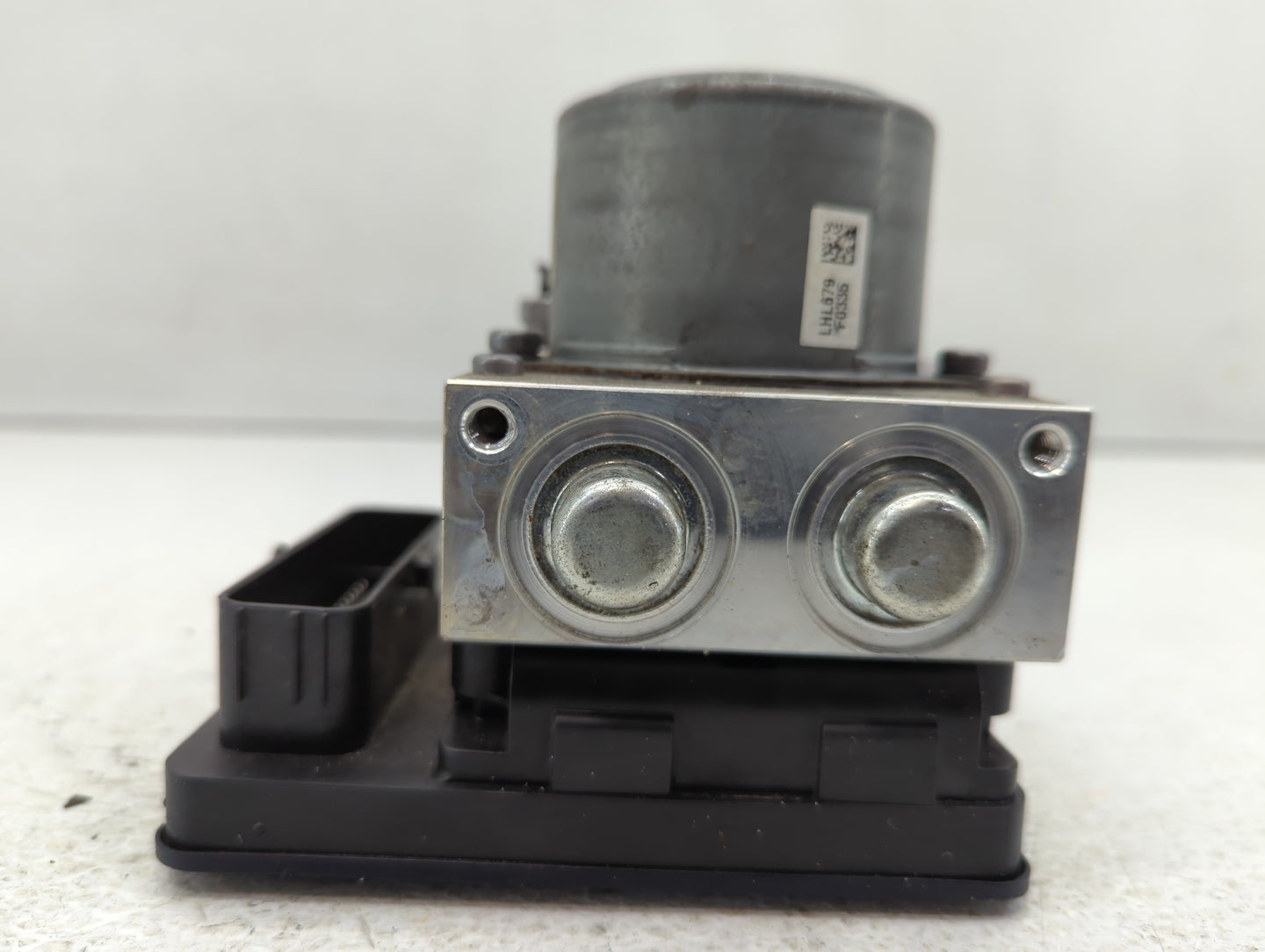 2018 Gmc Acadia ABS Pump Control Module Replacement P/N:84408129 84343141 Fits Fits 2019 2020 OEM Used Auto Parts - Oemuseda