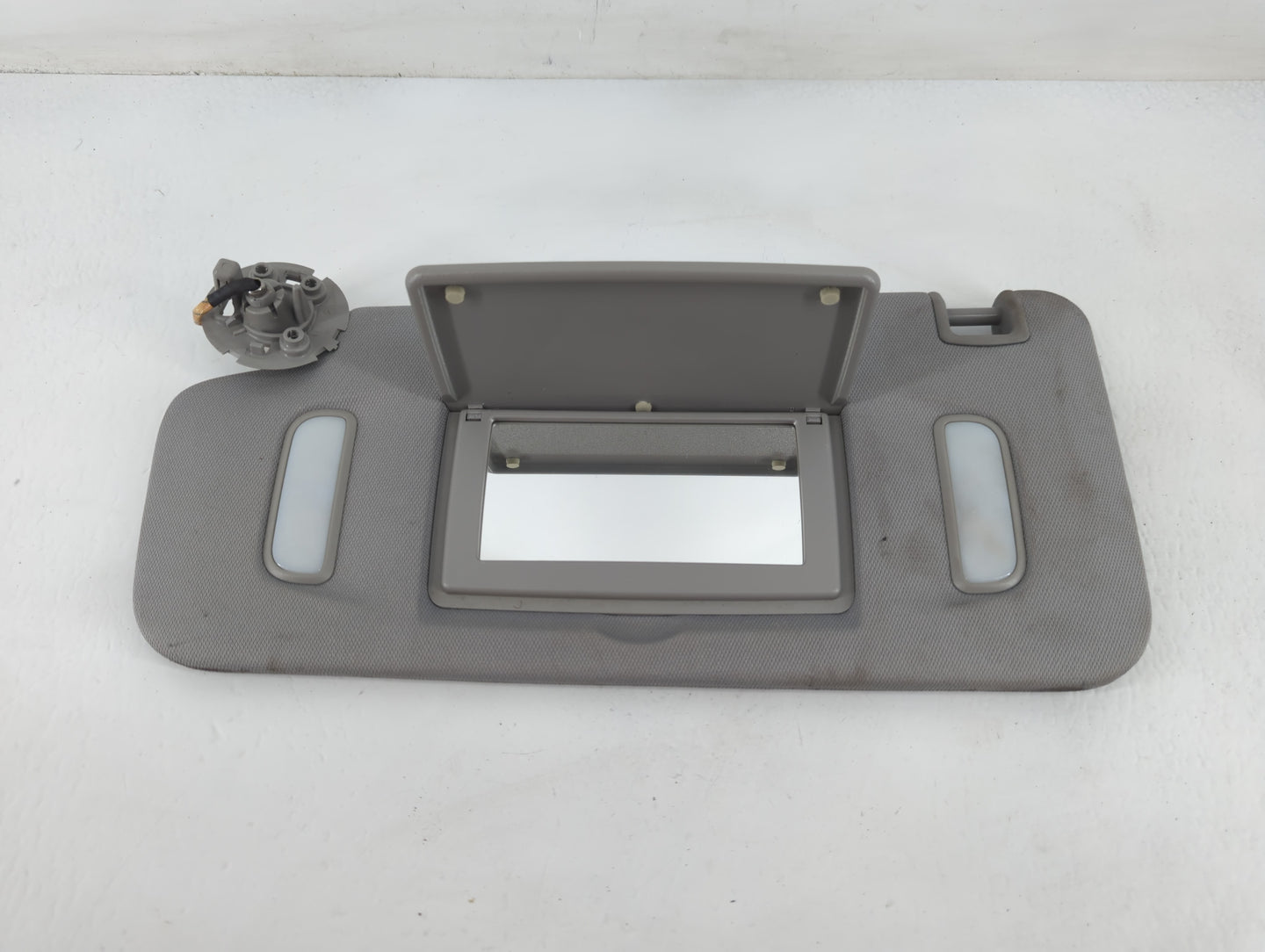 2017-2019 Gmc Acadia Sun Visor Shade Replacement Driver Left Mirror Fits Fits 2017 2018 2019 OEM Used Auto Parts - Oemusedau