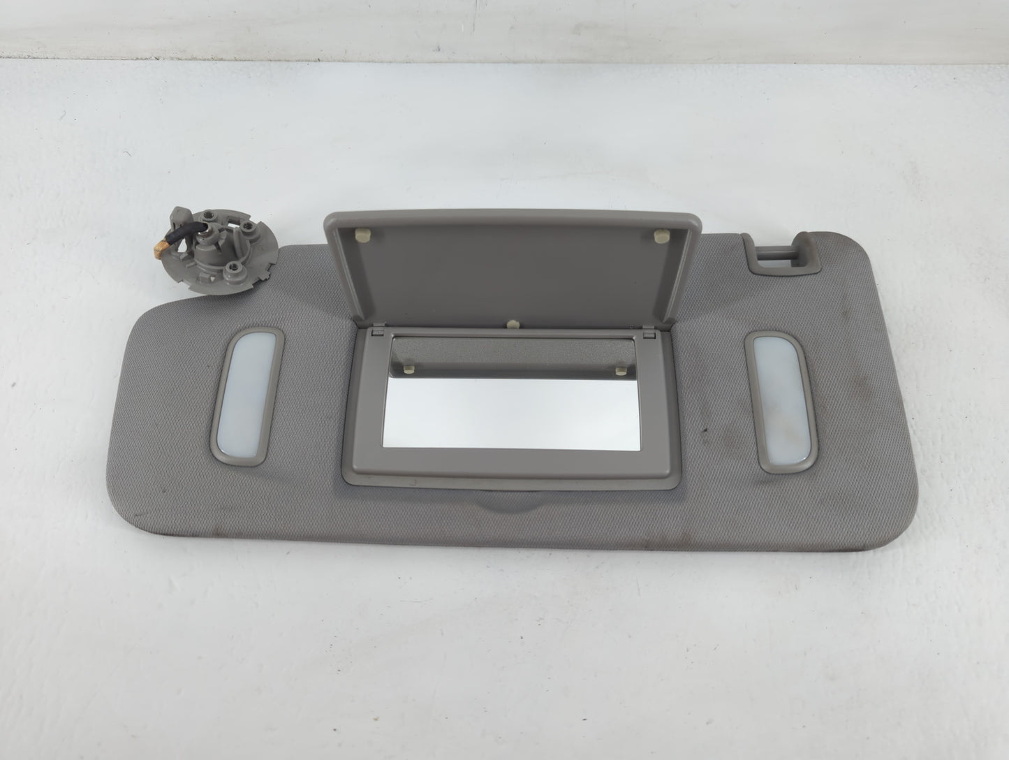 2017-2019 Gmc Acadia Sun Visor Shade Replacement Driver Left Mirror Fits Fits 2017 2018 2019 OEM Used Auto Parts - Oemusedau