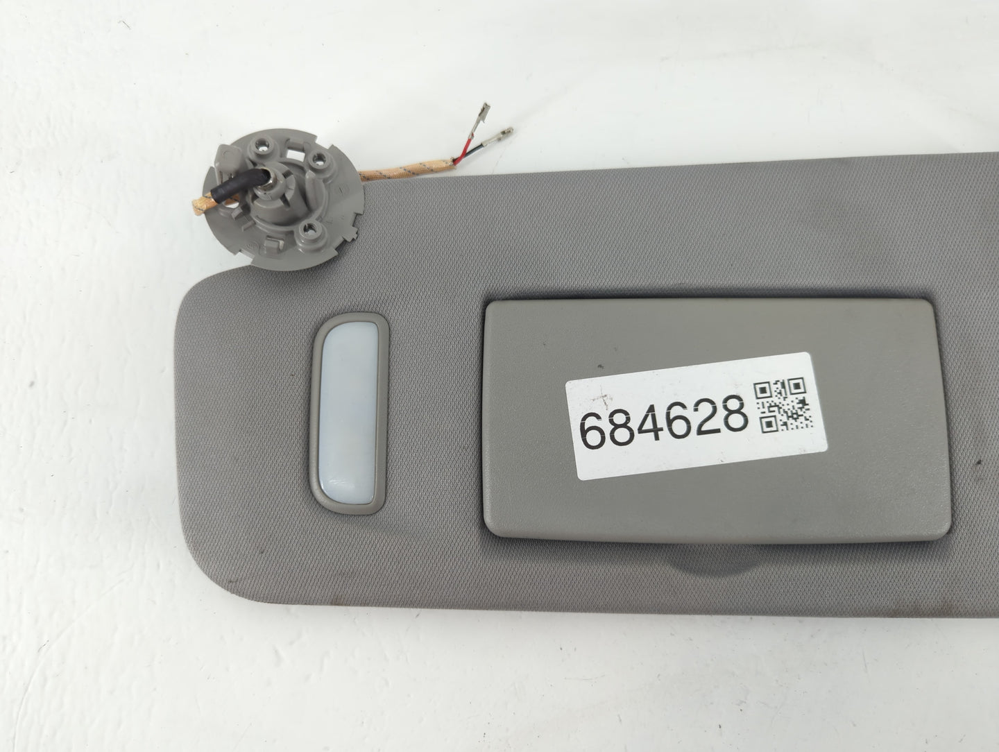 2017-2019 Gmc Acadia Sun Visor Shade Replacement Driver Left Mirror Fits Fits 2017 2018 2019 OEM Used Auto Parts - Oemusedau