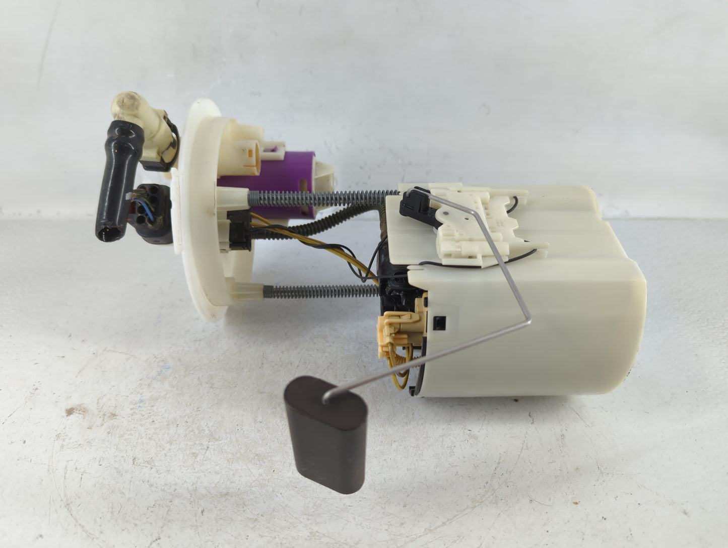2017-2019 Gmc Acadia Electrical Gas Fuel Pump Assembly - Oemusedautoparts1.com
