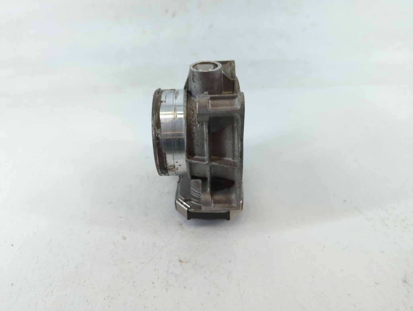 2017-2021 Gmc Acadia Throttle Body P/N:12670839AA Fits Fits 2016 2017 2018 2019 2020 2021 2022 OEM Used Auto Parts - Oemused