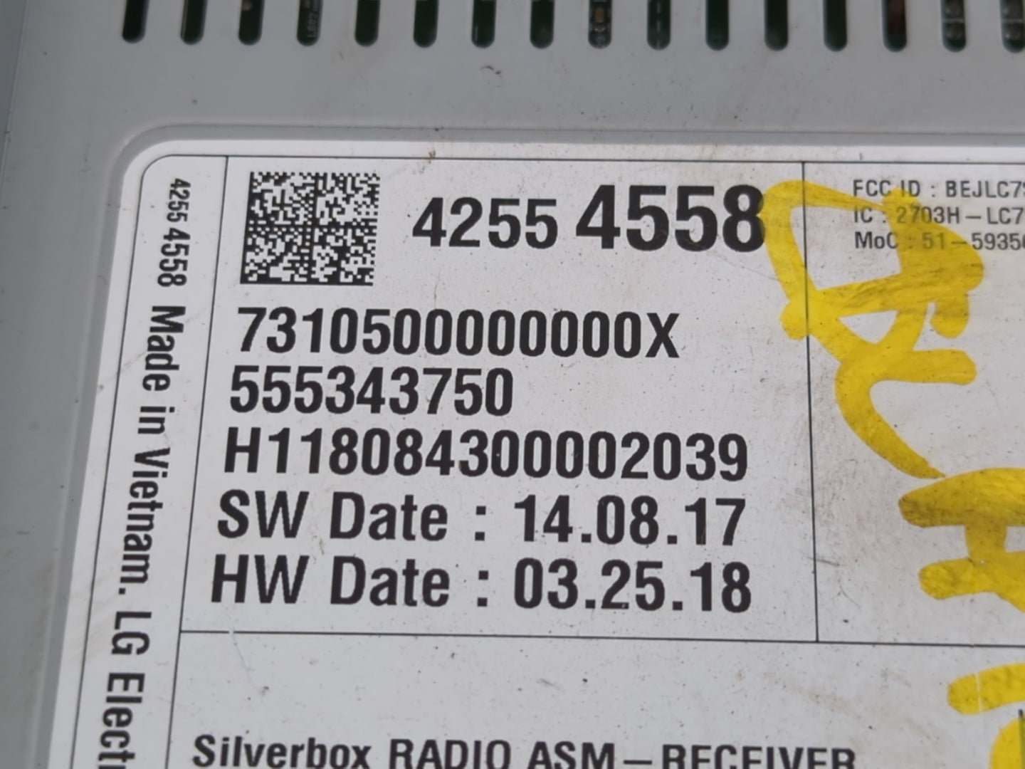2018-2019 Gmc Canyon Radio AM FM Cd Player Receiver Replacement P/N:42554558 Fits Fits 2017 2018 2019 OEM Used Auto Parts - 