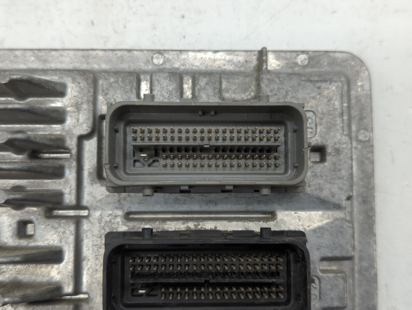 2017-2018 Gmc Canyon PCM Engine Control Computer ECU ECM PCU OEM P/N:12686384 12677677, 12680876, 12683301 Fits Fits 2017 20