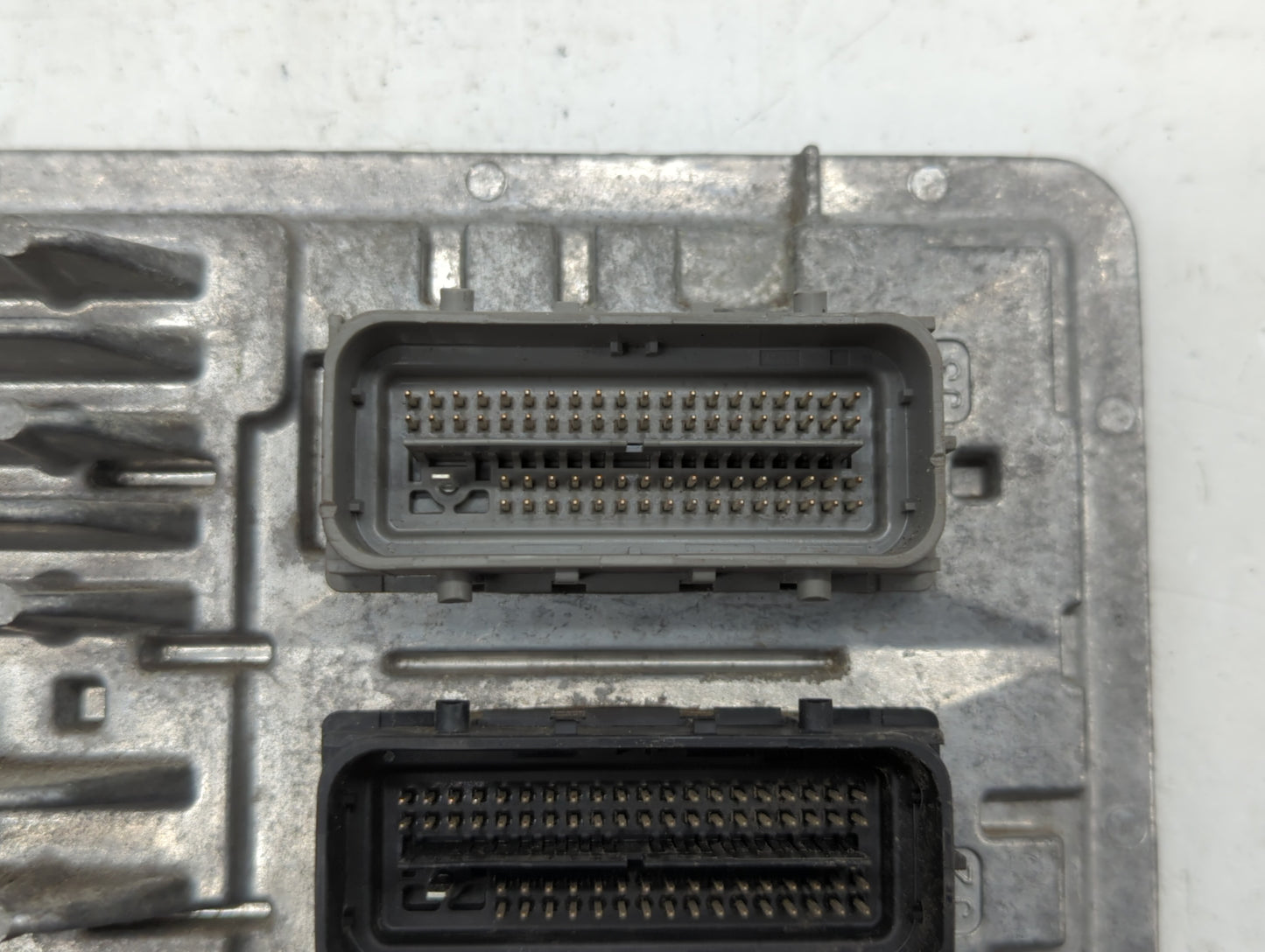 2017-2018 Gmc Canyon PCM Engine Control Computer ECU ECM PCU OEM P/N:12686384 12677677, 12680876, 12683301 Fits Fits 2017 20