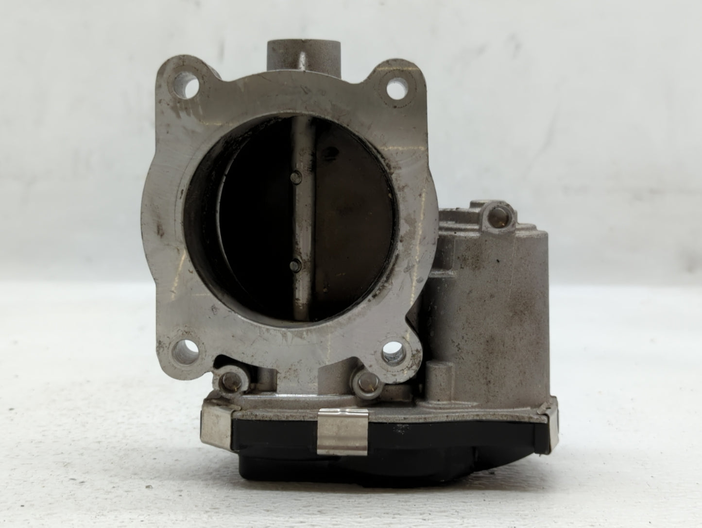 2016-2022 Gmc Canyon Throttle Body P/N:12670839AA Fits Fits 2016 2017 2018 2019 2020 2021 2022 OEM Used Auto Parts - Oemused