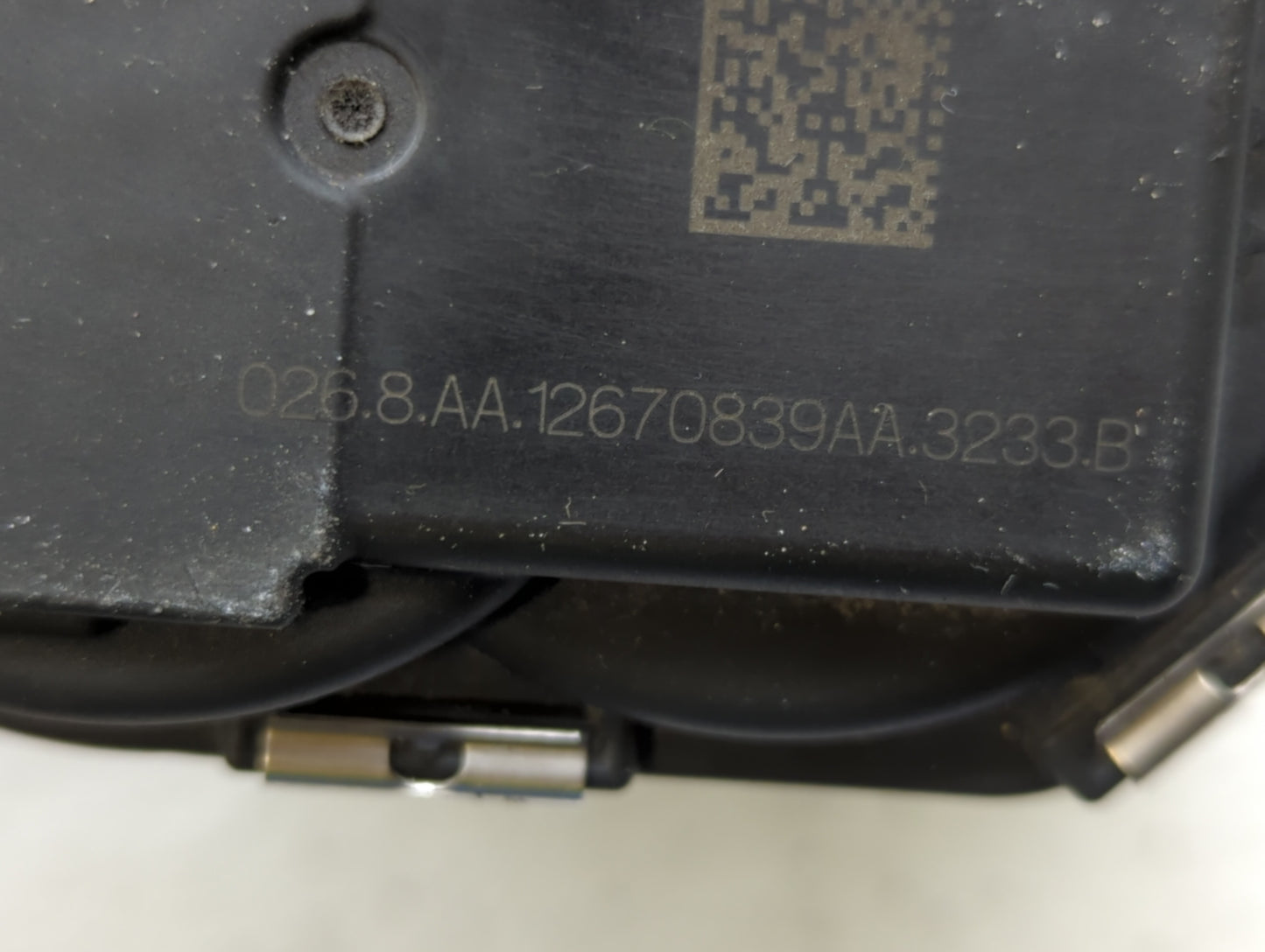 2016-2022 Gmc Canyon Throttle Body P/N:12670839AA Fits Fits 2016 2017 2018 2019 2020 2021 2022 OEM Used Auto Parts - Oemused