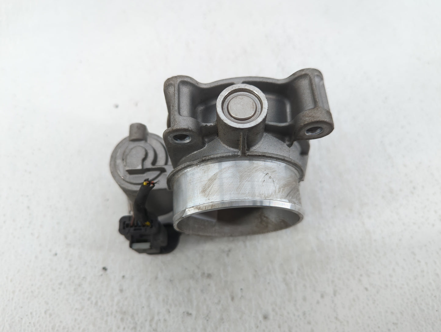 2016-2022 Gmc Canyon Throttle Body P/N:12670839AA Fits Fits 2016 2017 2018 2019 2020 2021 2022 OEM Used Auto Parts - Oemused