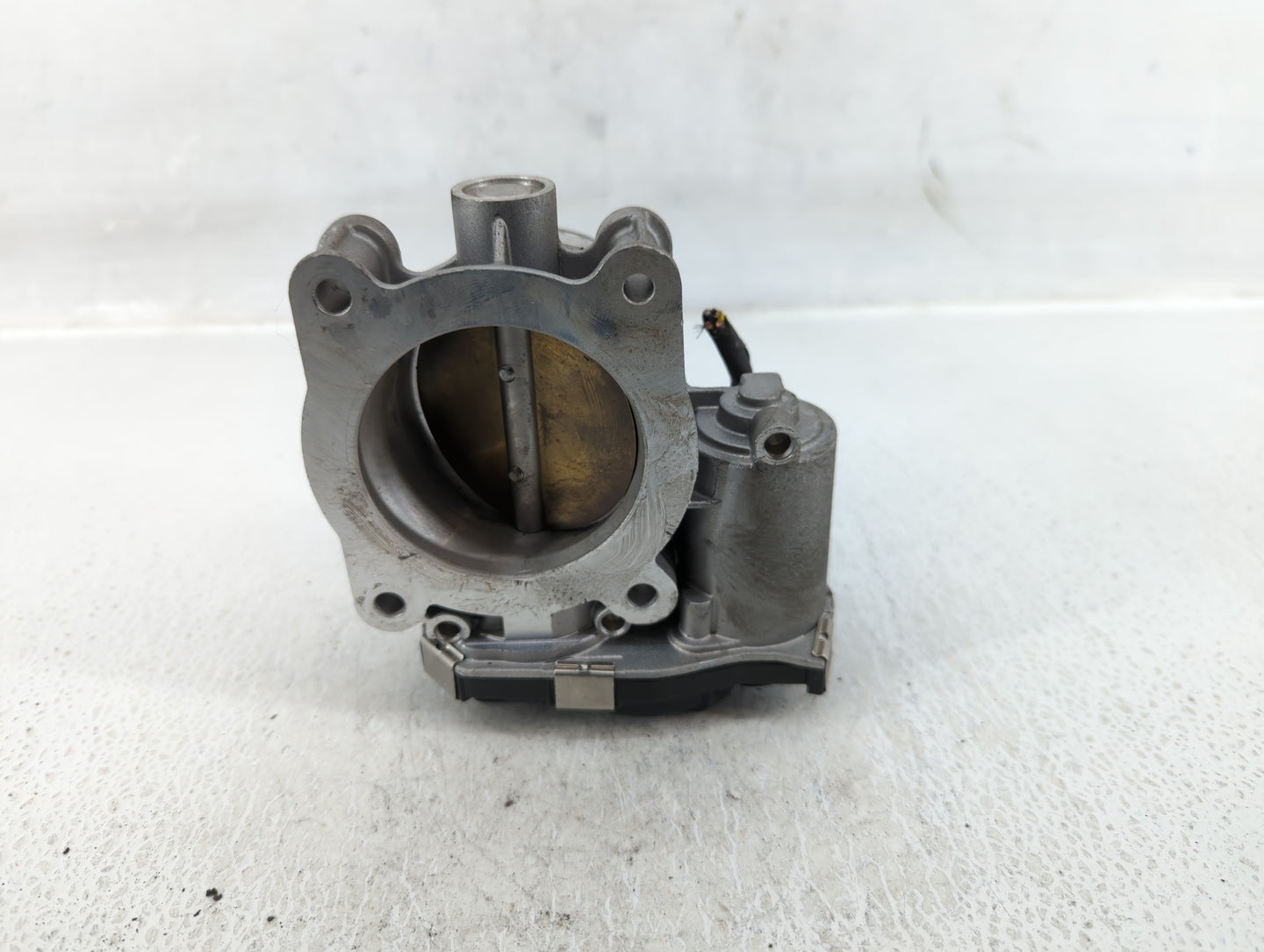2016-2022 Gmc Canyon Throttle Body P/N:12670839AA Fits Fits 2016 2017 2018 2019 2020 2021 2022 OEM Used Auto Parts - Oemused