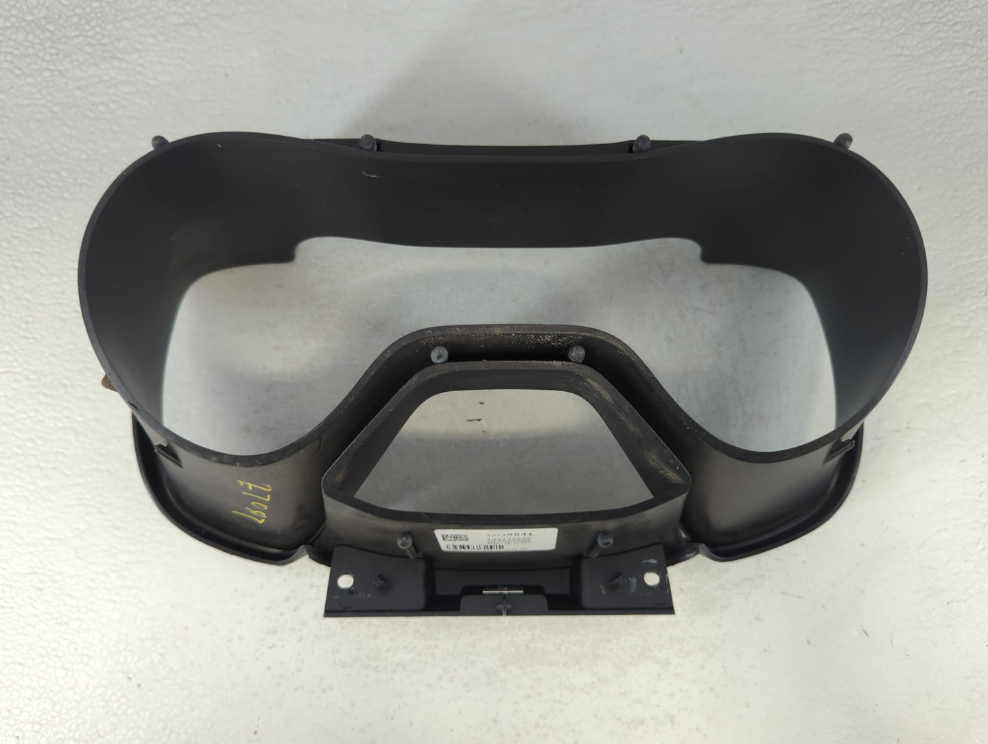2018 Gmc Canyon Instrument Cluster Bezel - Oemusedautoparts1.com